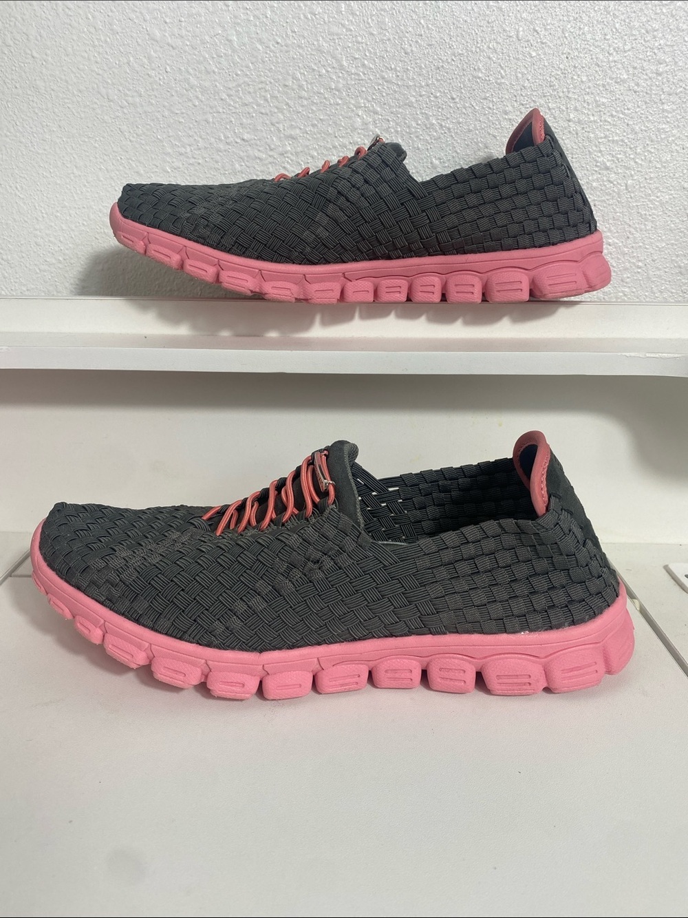 Zee Alexis Gray Woven Slip-On Sneakers with Pink Accents Size 10 - Picture 6 of 16